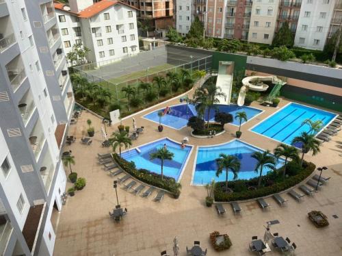 Flat Veredas 305 com ar condicionado sala - 300 metros do Hot Park