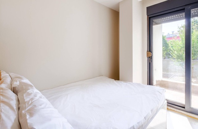 Flat w Balcony 5 min to Beach in Kemer