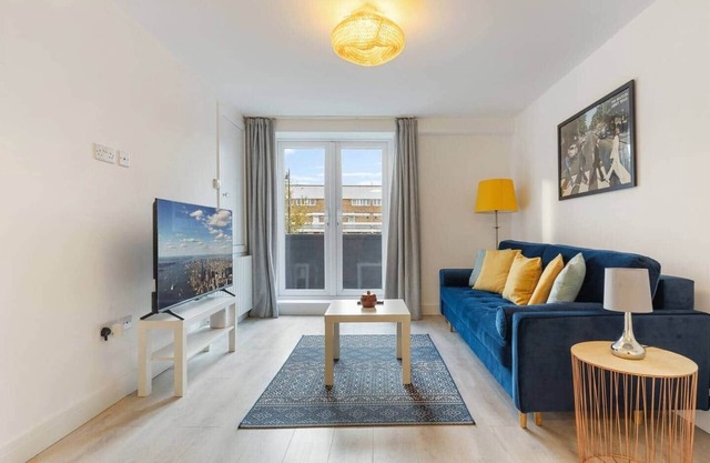 Flat with Balcony in Trendy Dalston/4 guests