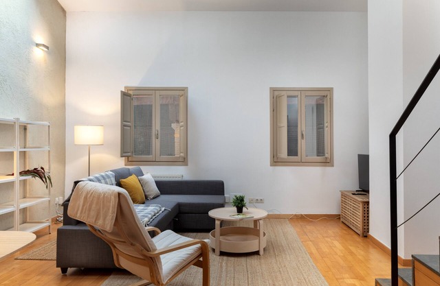 Flateli. Cort Reial 7