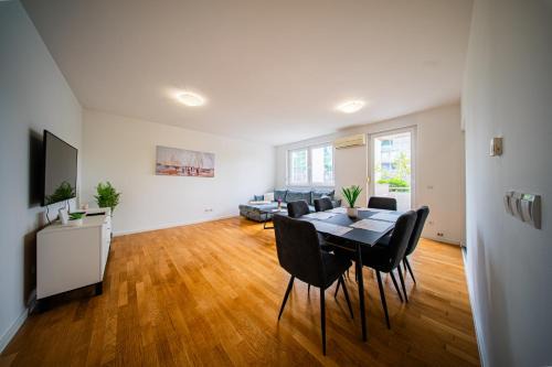 Flex SelfCheckIns 169 - Zagreb - Loggia - Parking - 2 Bedroom
