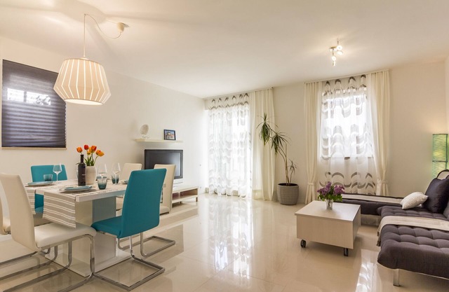 Forest & Sea apartment - Table tennis & 4 x Bikes included