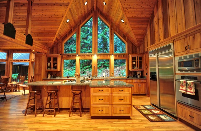 Forrest Lodge, private, hot tub, firepit, charming and unique!