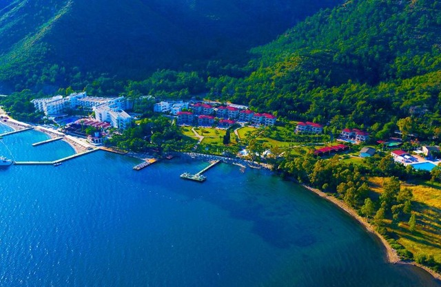 Fortezza Beach Resort