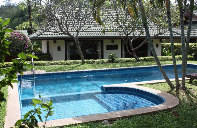 four bed room deluxe villa in beach resort idyllic samui