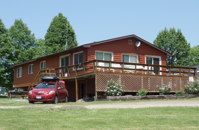 Four Bedroom Cabin on Spider Lake Chain