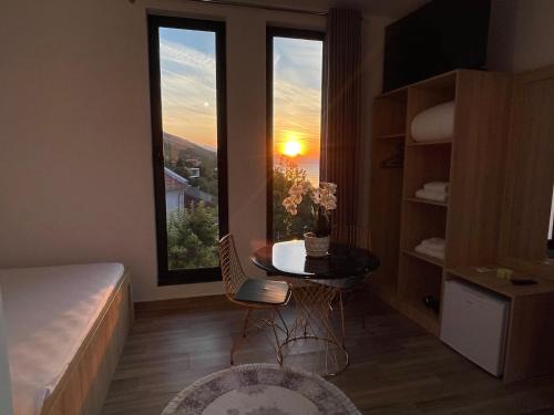 four generation hotel