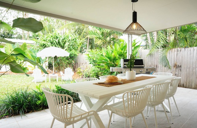 Four Palms:walk to beach& restaurants-Pets Welcome!