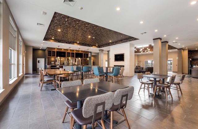 Four Points by Sheraton Elkhart