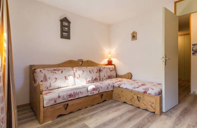 Beautiful Apartment in the Heart of Montchavin Near Lift and Shops