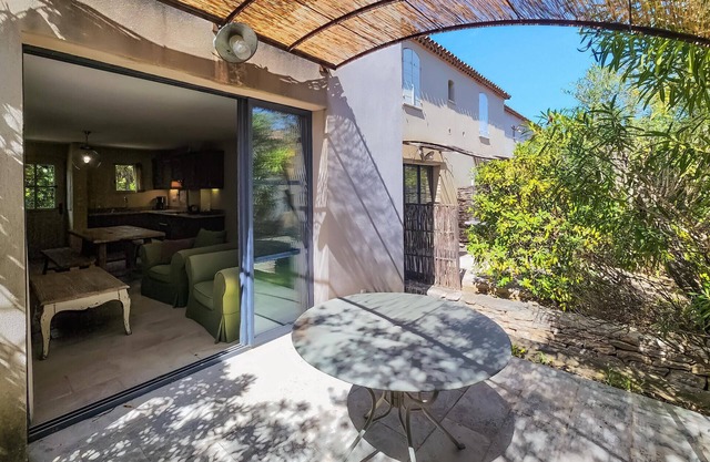 Amazing home in Saint-Laurent-de-la-Cabrerisse