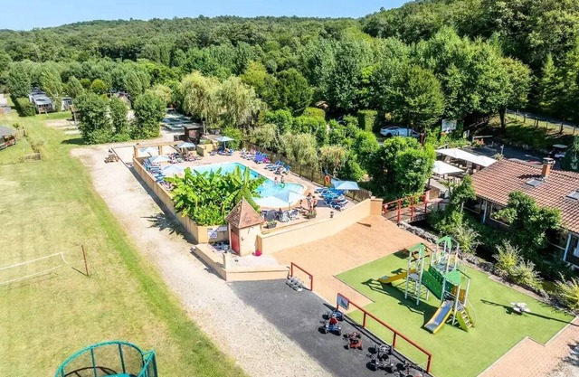 Campsite Le Pont de Mazerat* - Mobile home Select LV Clim Plancha Wifi 4 rooms 6 people
