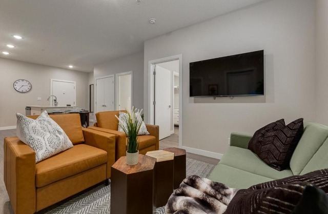 Free Parking, Pet Friendly, Close to DT