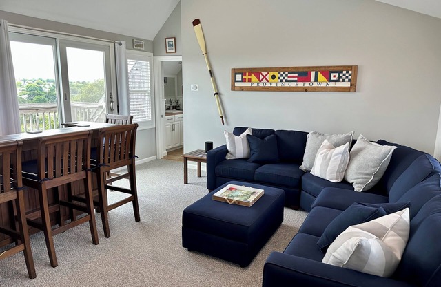 Freestanding Spacious Condo w/2 Bed, 3 Bath, Extra Bonus Spaces & Great Views!