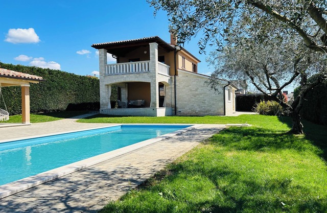 Freistehende Villa Cosima in Ruhiger Lage, nur 8 km von Porec Entfernt