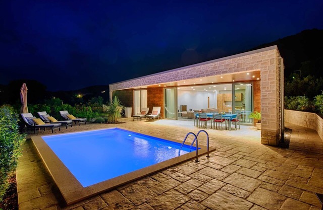 Frontline Korcula Villa | A Stones Throw to The Beach | Villa Korcula Bay View | Beautiful 3 Bedroom Villa