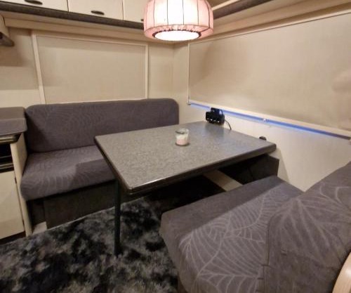 Full Service Caravan