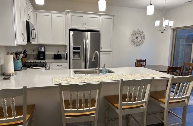 Fully Furnished Brand New Townhouse! Close to Lake Tahoe & olde town Carson.