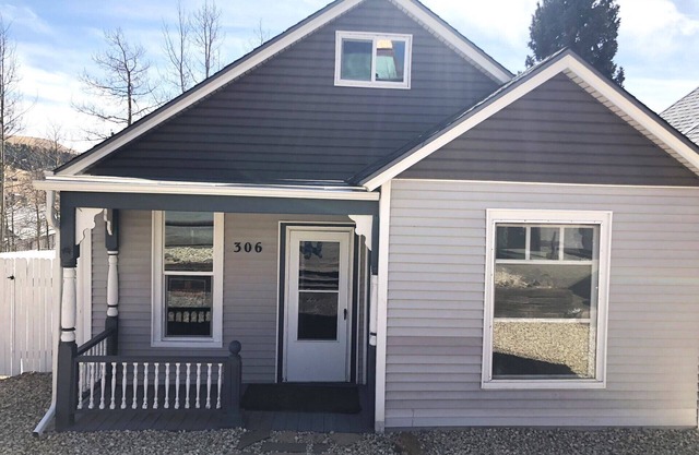 Fully Renovated Historic House in the Heart of downtown Cripple Creek