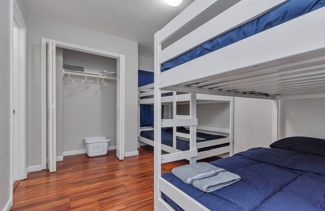 Fully Renovated home/Crashpad