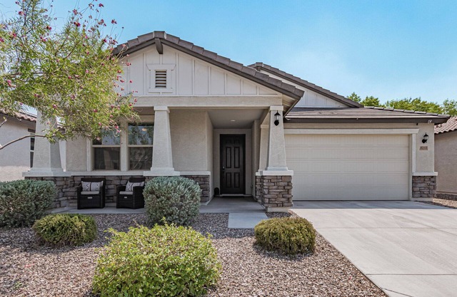 Fun-filled family retreat near stadiums