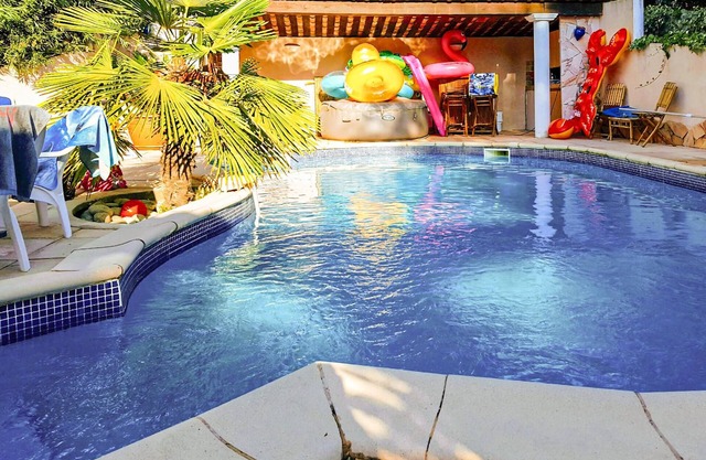 Functional, modern vacation cottage between Ajaccio and the mountains of Corsica.