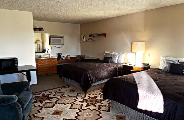 Furnas County Lodging