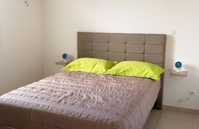 furnished holiday rental C'Bellevue