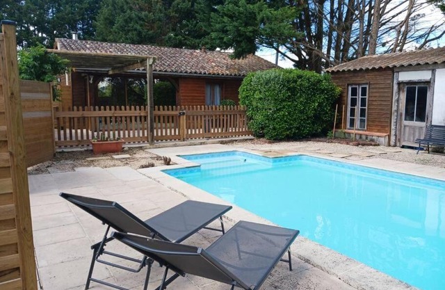 Gîte à la campagne avec piscine