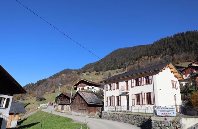 Gîte 15 pers. - Mobilité réduite - Proche Saint-Guérin - Parking, Salle de réunion, Ski room - FR-1-342-260