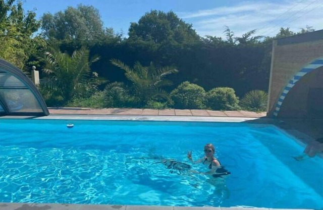 Gîte 6 Pers Piscine Privée Dôme Jacuzzi