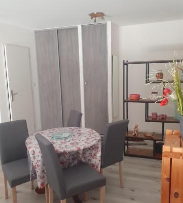 gîte Amolinnes F2 5mn douane croix de rozon 20mn Genève