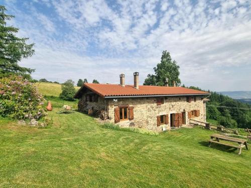 Gîte de charme au cœur du Pilat avec poêle à bois - FR-1-496-294