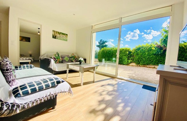 Gîte Euphrasie piscine privée confort 3 étoiles