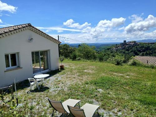 Gîte Les Mimosas - 2 à 4 personnes - Vue imprenable