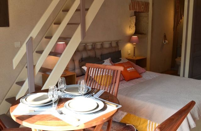 Gîte Studio Piscine Couverte Proche La Rochelle Pour Petit Séjour en Famille
