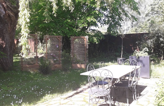 Gîte Tout Confort à L'abri Sous un Saule