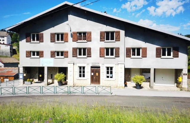 Gîtes de groupe Les Louvières