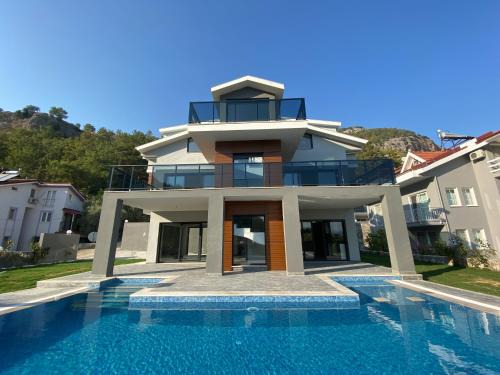 Göcek Marin C 4+1 Villa, Özel Havuzlu