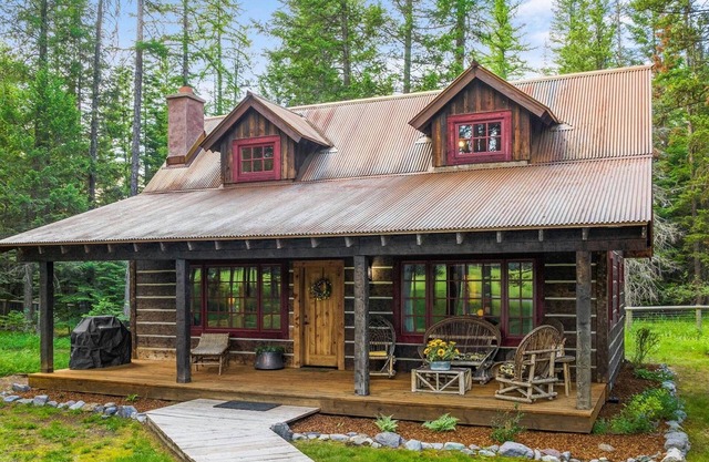 G-Bar-N Ranch Hudson’s Bay Log Home