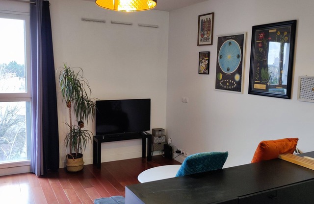 Gagny hyper center, near RER station, renovated studio flat