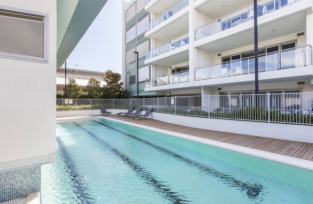 Gallery Suites - 3 Bedrooms with Outdoor Pool