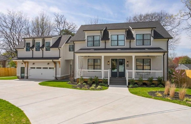 Game Room, Fireplace & Hot Tub!