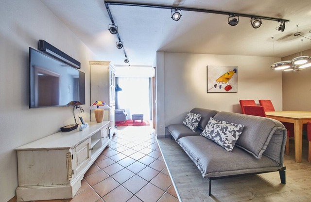 Garden Suite" holiday flat with hot tub