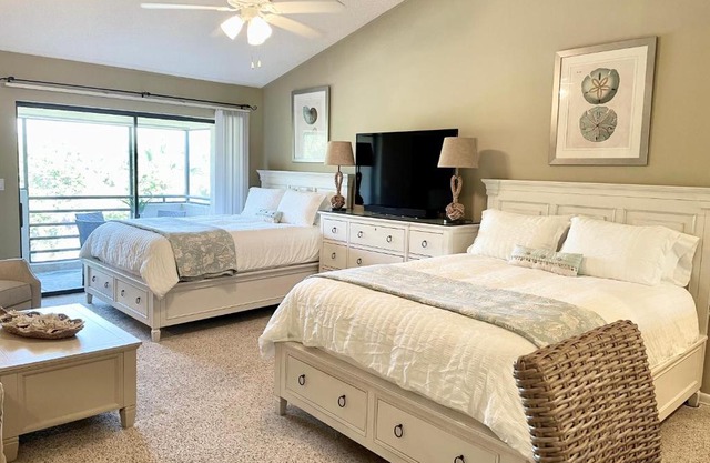 Gated Sawgrass Beach Club Villa in Sawgrass Country Club