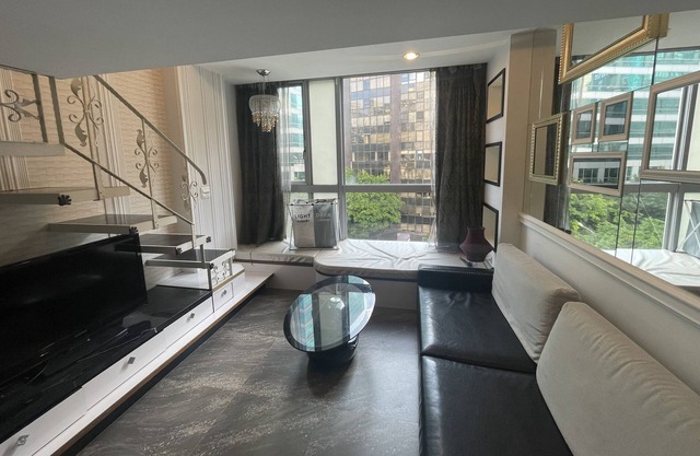 Gatsby apt｜Taipei 101｜Hanging garden ｜night market｜MRT｜Gym with Pool