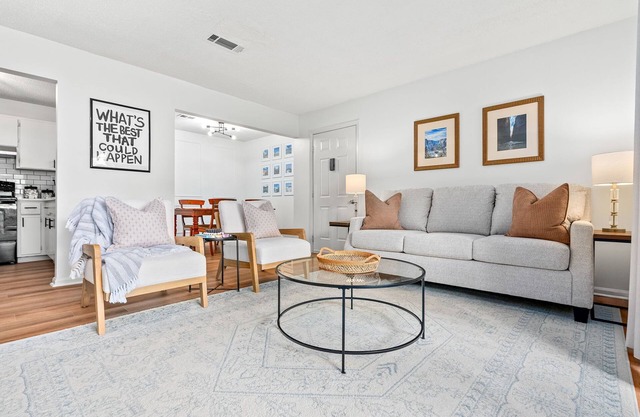 Gay Street Retreat - Walk to Campus & Downtown