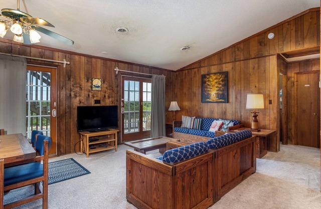 GEM by the Sea- Pet Friendly Semi OF Home in Kitty Hawk with Unobstructed Views!