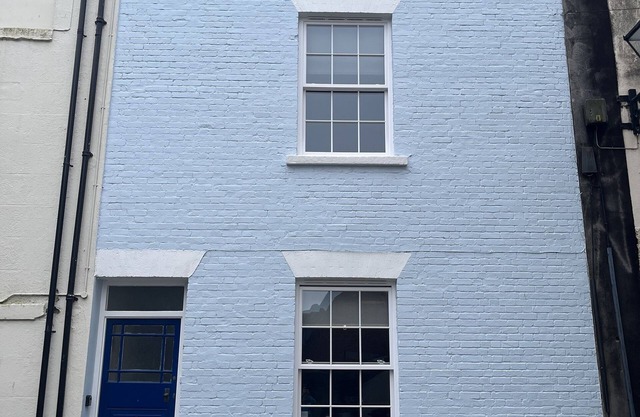 Georgian property on the Barbican with parking