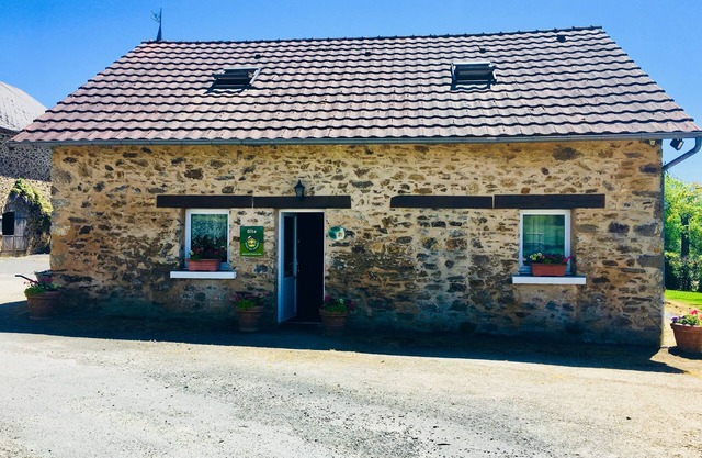 Gite à la Ferme à 5 Minutes de Pompadour Cité du Cheval
